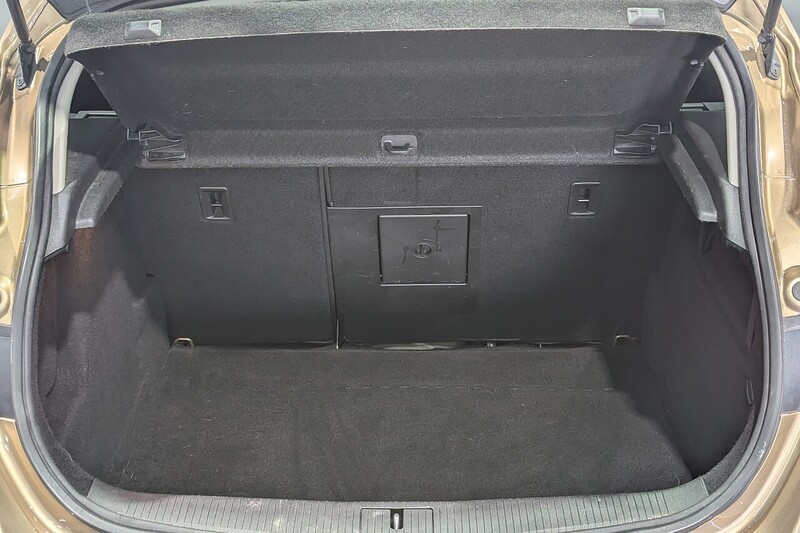 Vauxhall Astra 2.0 CDTi Elite Hatchback 5dr Diesel Auto Euro 5 (165 ps) - U367