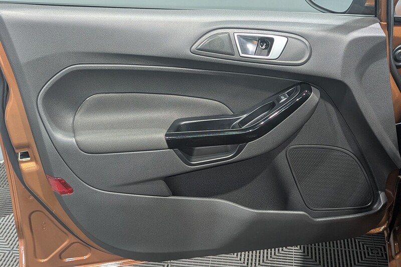Ford Fiesta Zetec - U368