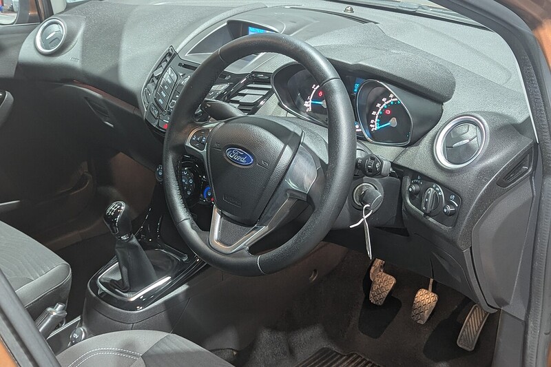 Ford Fiesta Zetec - U368