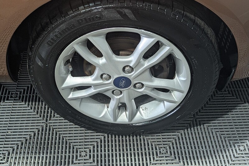 Ford Fiesta Zetec - U368