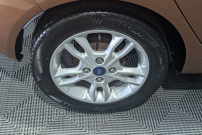 Ford Fiesta Zetec - U368