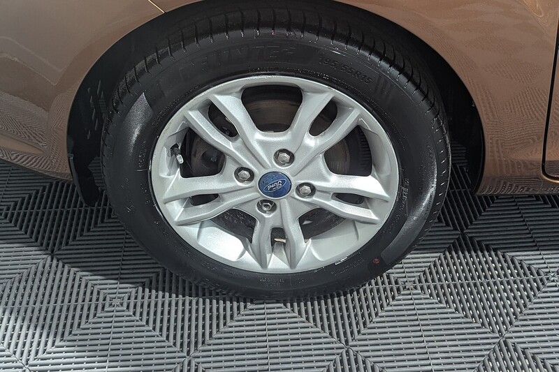 Ford Fiesta Zetec - U368