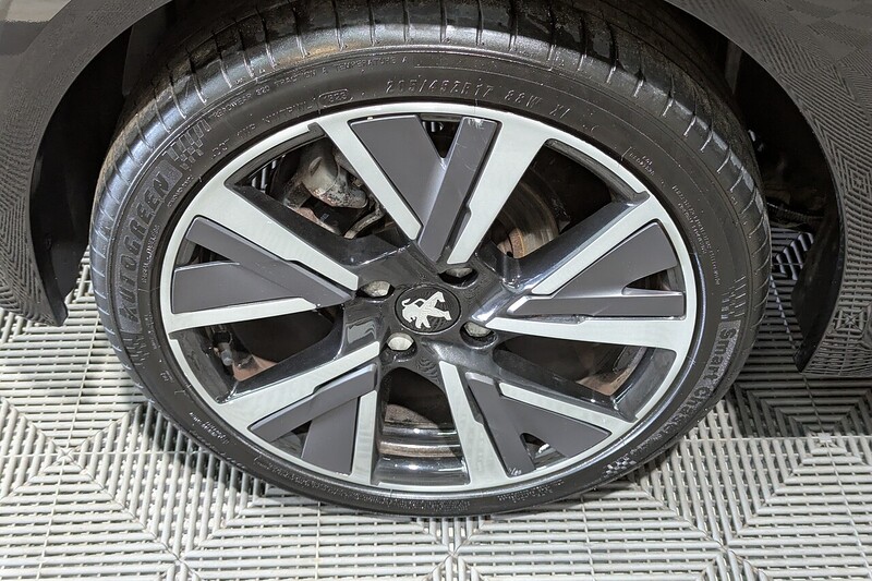 Peugeot 208 1.2 PureTech GT Line Hatchback 5dr Petrol EAT Euro 6 (s/s) (130 ps) - U371