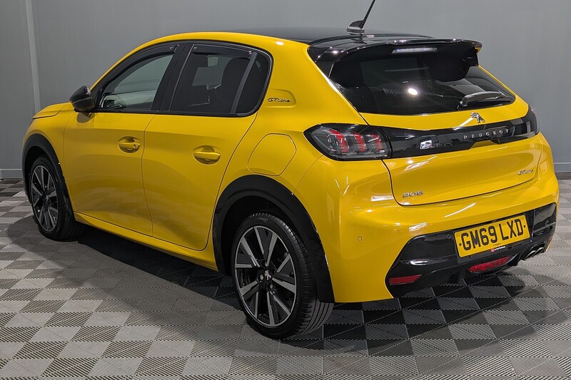 Peugeot 208 1.2 PureTech GT Line Hatchback 5dr Petrol EAT Euro 6 (s/s) (130 ps) - U371