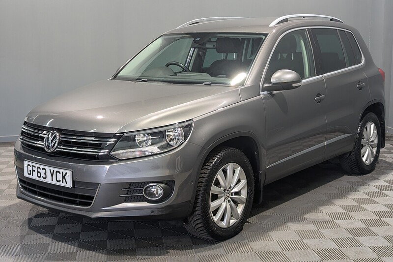 Volkswagen Tiguan 2.0 TDI BlueMotion Tech Match SUV 5dr Diesel DSG 4WD Euro 5 (s/s) (140 ps) - U376
