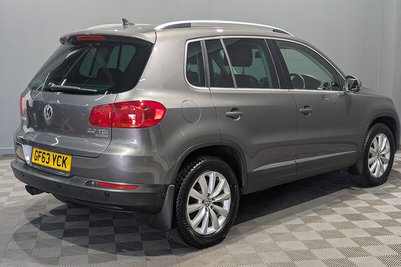 Volkswagen Tiguan 2.0 TDI BlueMotion Tech Match SUV 5dr Diesel DSG 4WD Euro 5 (s/s) (140 ps) - U376