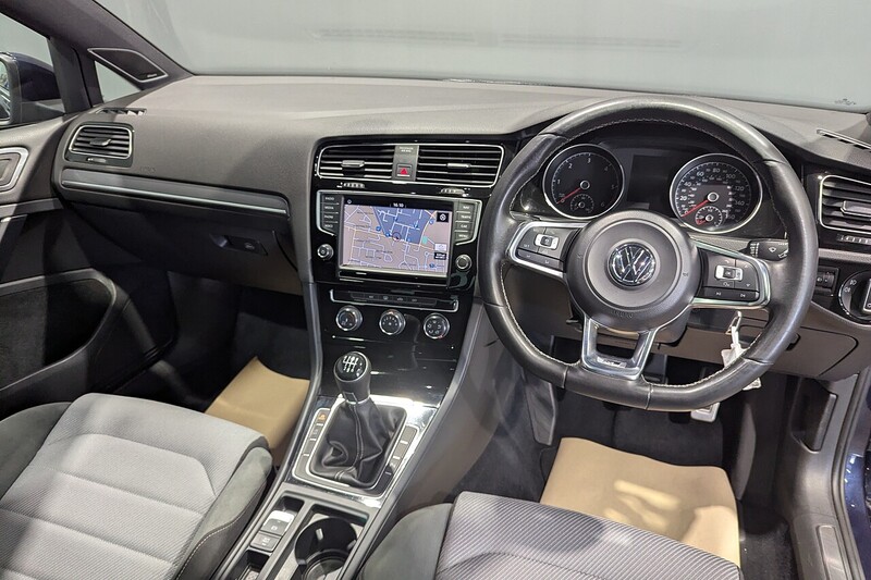 Volkswagen Golf 2.0 TDI BlueMotion Tech R-Line Edition Hatchback 3dr Diesel Manual Euro 6 (s/s) (150 ps) - U378