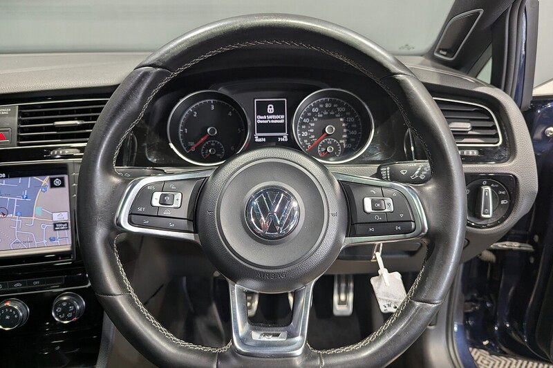 Volkswagen Golf 2.0 TDI BlueMotion Tech R-Line Edition Hatchback 3dr Diesel Manual Euro 6 (s/s) (150 ps) - U378