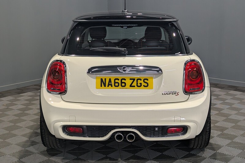 MINI Hatch 2.0 Cooper S Hatchback 3dr Petrol Manual Euro 6 (s/s) (192 ps) - U385