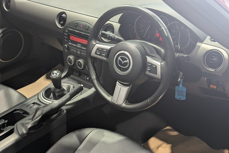 Mazda MX-5 2.0i Sport Tech Roadster 2dr Petrol Manual Euro 5 (160 ps) - U391
