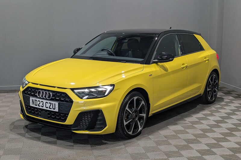 Audi A1 1.0 TFSI 30 Black Edition Sportback 5dr Petrol Manual Euro 6 (s/s) (110 ps) - U402