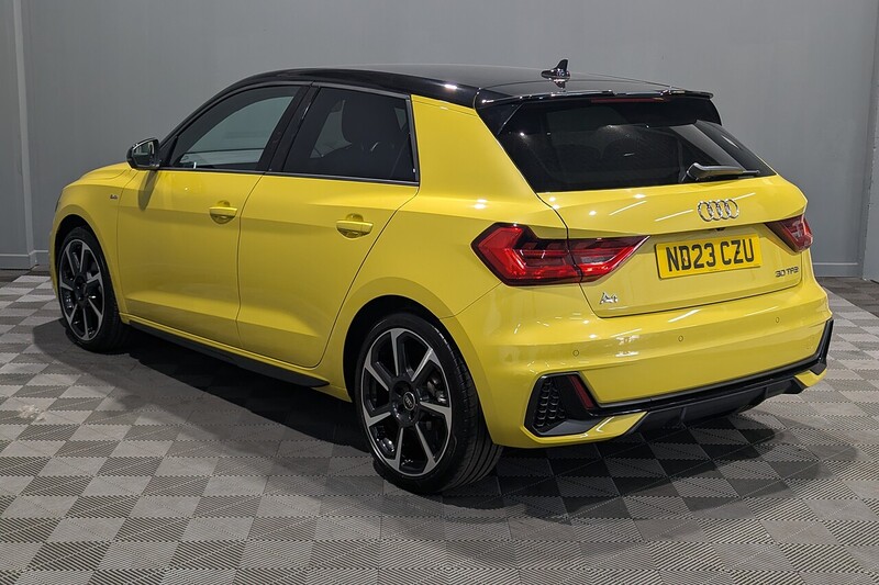Audi A1 1.0 TFSI 30 Black Edition Sportback 5dr Petrol Manual Euro 6 (s/s) (110 ps) - U402