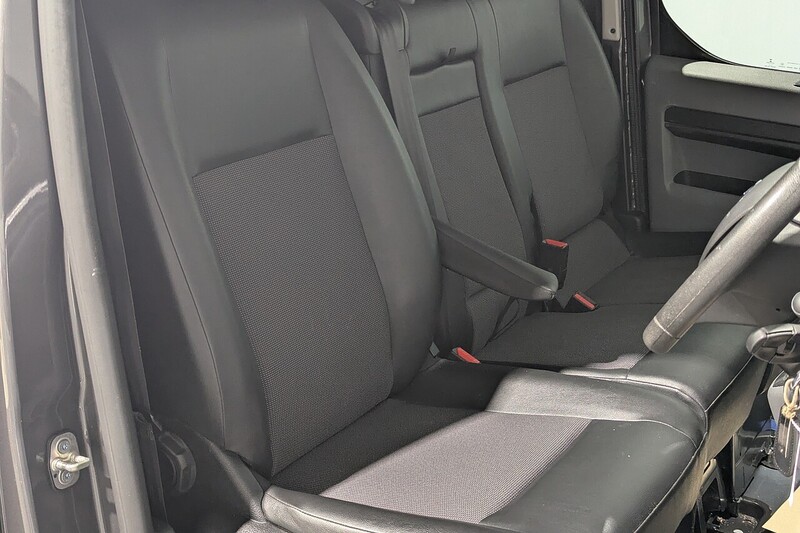 Toyota ProAce 2.0D Active Long Panel Van 6dr Diesel Manual LWB Euro 6 (s/s) (120 ps) - U404