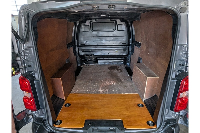 Toyota ProAce 2.0D Active Long Panel Van 6dr Diesel Manual LWB Euro 6 (s/s) (120 ps) - U404