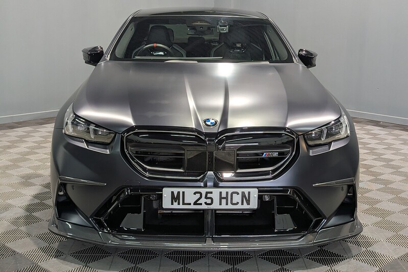 BMW M5 4.4 22.1kWh Saloon 4dr Petrol Plug-in Hybrid Steptronic xDrive Euro 6 (s/s) (727 ps) - U406