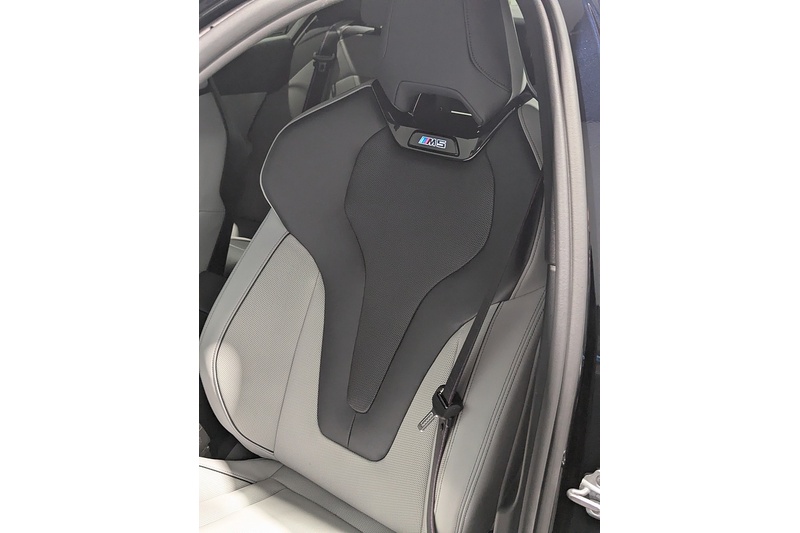 BMW M5 4.4 22.1kWh Saloon 4dr Petrol Plug-in Hybrid Steptronic xDrive Euro 6 (s/s) (727 ps) - U406