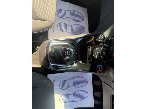 Ford Fiesta 1.0T EcoBoost Zetec Hatchback 5dr Petrol Manual Euro 6 (s/s) (100 ps) - U104