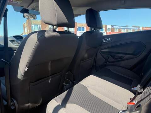 Ford Fiesta 1.0T EcoBoost Zetec Hatchback 5dr Petrol Manual Euro 6 (s/s) (100 ps) - U104