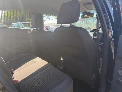 Ford Fiesta 1.0T EcoBoost Zetec Hatchback 5dr Petrol Manual Euro 6 (s/s) (100 ps) - U104