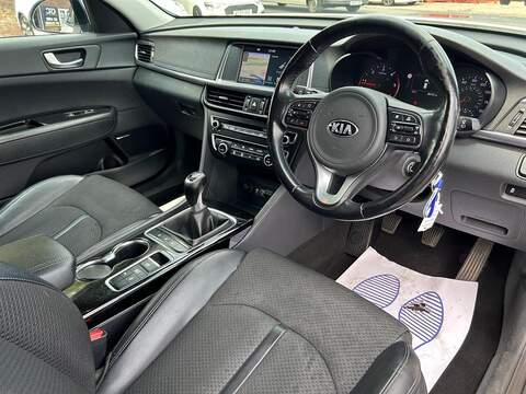 Kia Optima 1.7 CRDi 3 Sportswagon 5dr Diesel Manual Euro 6 (s/s) (139 bhp) - U106