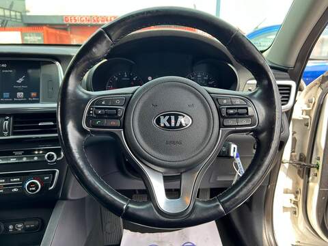 Kia Optima 1.7 CRDi 3 Sportswagon 5dr Diesel Manual Euro 6 (s/s) (139 bhp) - U106