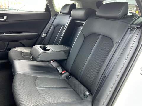 Kia Optima 1.7 CRDi 3 Sportswagon 5dr Diesel Manual Euro 6 (s/s) (139 bhp) - U106