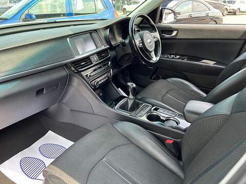 Kia Optima 1.7 CRDi 3 Sportswagon 5dr Diesel Manual Euro 6 (s/s) (139 bhp) - U106