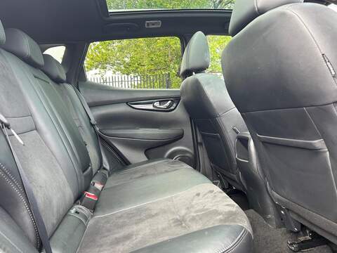 Nissan Qashqai 1.5 dCi N-Vision SUV 5dr Diesel Manual 2WD Euro 6 (s/s) (110 ps) - U107