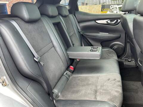 Nissan Qashqai 1.5 dCi N-Vision SUV 5dr Diesel Manual 2WD Euro 6 (s/s) (110 ps) - U107