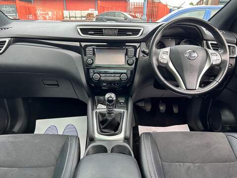 Nissan Qashqai 1.5 dCi N-Vision SUV 5dr Diesel Manual 2WD Euro 6 (s/s) (110 ps) - U107