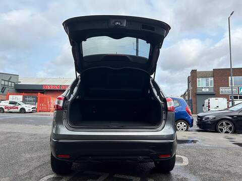 Nissan Qashqai 1.5 dCi N-Vision SUV 5dr Diesel Manual 2WD Euro 6 (s/s) (110 ps) - U107