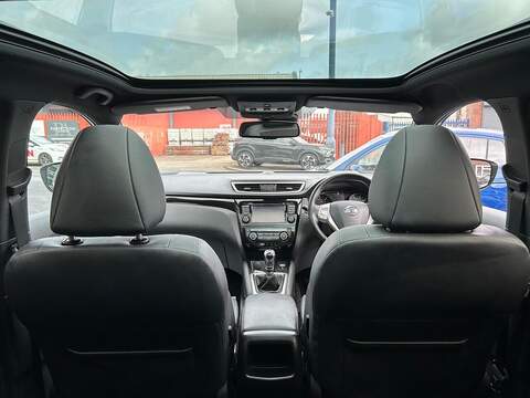 Nissan Qashqai 1.5 dCi N-Vision SUV 5dr Diesel Manual 2WD Euro 6 (s/s) (110 ps) - U107