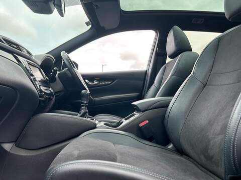 Nissan Qashqai 1.5 dCi N-Vision SUV 5dr Diesel Manual 2WD Euro 6 (s/s) (110 ps) - U107