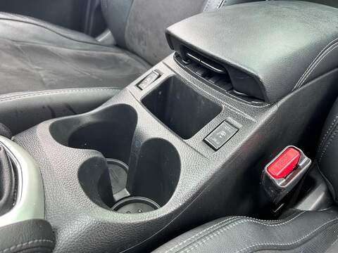 Nissan Qashqai 1.5 dCi N-Vision SUV 5dr Diesel Manual 2WD Euro 6 (s/s) (110 ps) - U107