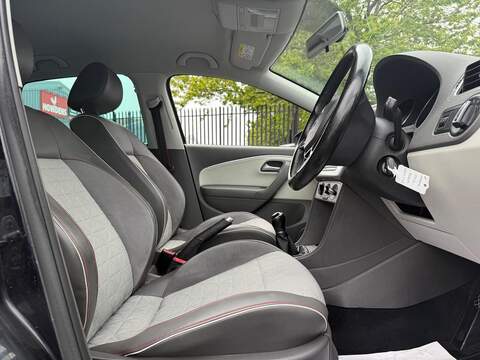 Volkswagen Polo Polo beats Hatchback 0 Manual Petrol - U110