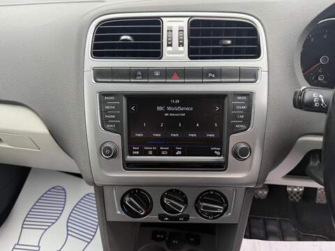 Volkswagen Polo Polo beats Hatchback 0 Manual Petrol - U110