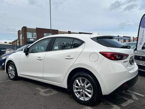Mazda Mazda3 2.2 SKYACTIV-D SE Hatchback 5dr Diesel Manual Euro 6 (s/s) (150 ps) - U111