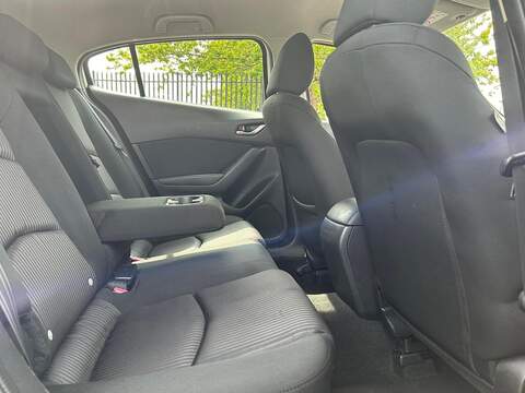 Mazda Mazda3 2.2 SKYACTIV-D SE Hatchback 5dr Diesel Manual Euro 6 (s/s) (150 ps) - U111