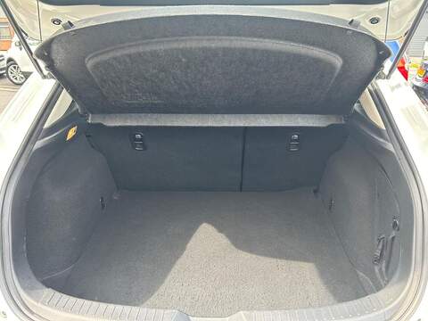 Mazda Mazda3 2.2 SKYACTIV-D SE Hatchback 5dr Diesel Manual Euro 6 (s/s) (150 ps) - U111