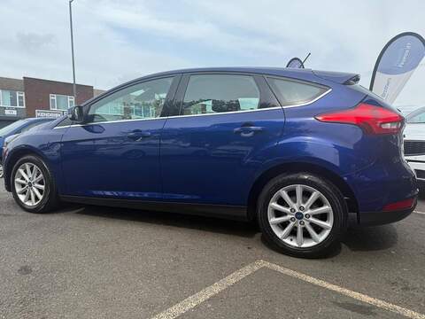 Ford Focus 1.0T EcoBoost Titanium Hatchback 5dr Petrol Manual Euro 6 (s/s) (125 ps) - U114