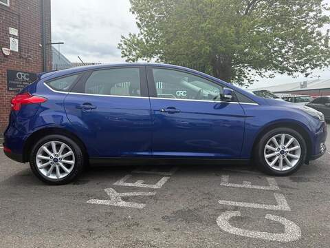 Ford Focus 1.0T EcoBoost Titanium Hatchback 5dr Petrol Manual Euro 6 (s/s) (125 ps) - U114