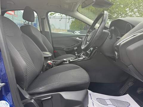 Ford Focus 1.0T EcoBoost Titanium Hatchback 5dr Petrol Manual Euro 6 (s/s) (125 ps) - U114