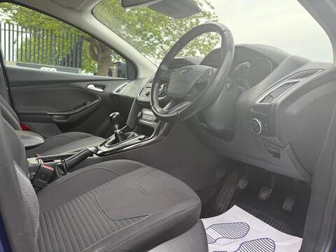 Ford Focus 1.0T EcoBoost Titanium Hatchback 5dr Petrol Manual Euro 6 (s/s) (125 ps) - U114