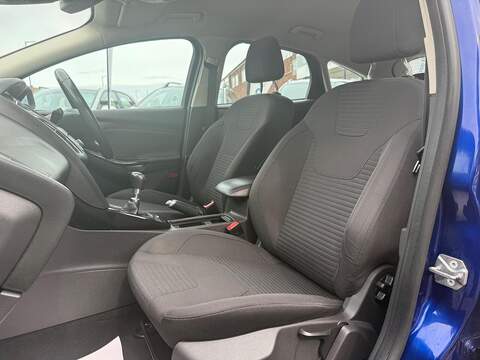 Ford Focus 1.0T EcoBoost Titanium Hatchback 5dr Petrol Manual Euro 6 (s/s) (125 ps) - U114