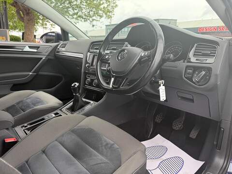 Volkswagen Golf 2.0 TDI BlueMotion Tech GT Hatchback 5dr Diesel Manual Euro 5 (s/s) (150 ps) - U115