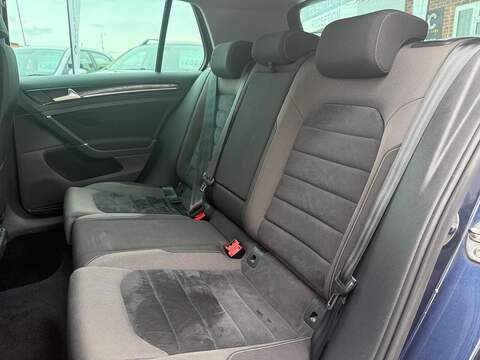 Volkswagen Golf 2.0 TDI BlueMotion Tech GT Hatchback 5dr Diesel Manual Euro 5 (s/s) (150 ps) - U115