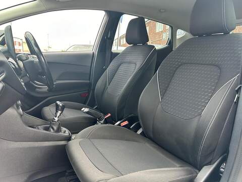 Ford Fiesta 1.0T EcoBoost Zetec Euro 6 (s/s) 5dr - U117