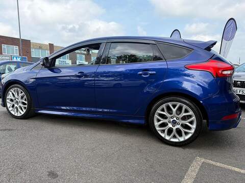 Ford Focus 1.0T EcoBoost ST-Line Euro 6 (s/s) 5dr - U118