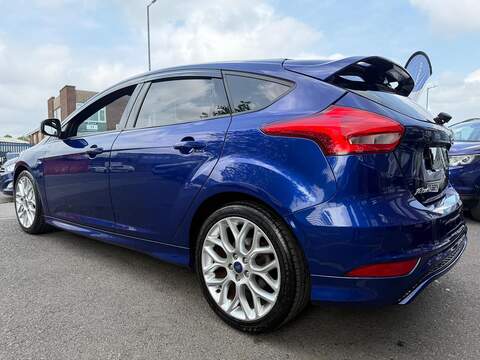 Ford Focus 1.0T EcoBoost ST-Line Euro 6 (s/s) 5dr - U118
