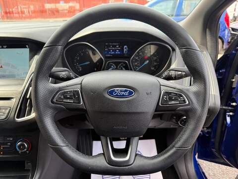 Ford Focus 1.0T EcoBoost ST-Line Euro 6 (s/s) 5dr - U118